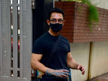 Photos: Aamir Khan spotted in Bandra