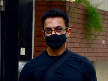 Photos: Aamir Khan spotted in Bandra