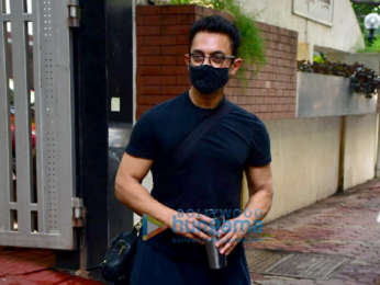 Photos: Aamir Khan spotted in Bandra