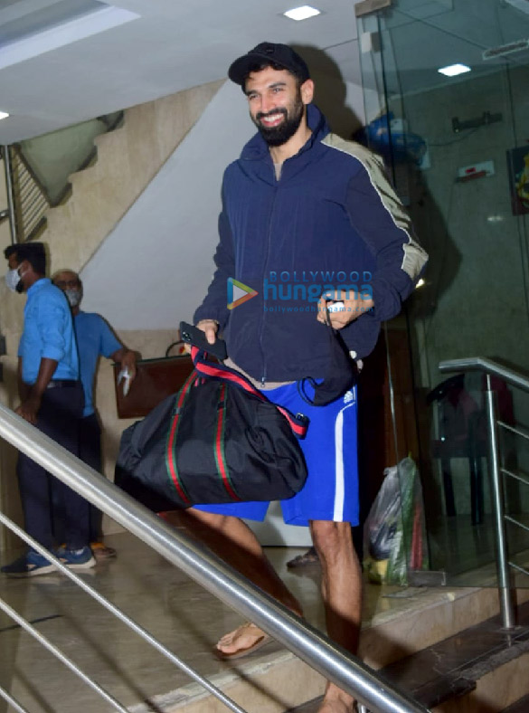 photos aditya roy kapur spotted at a dance class in bandra 3