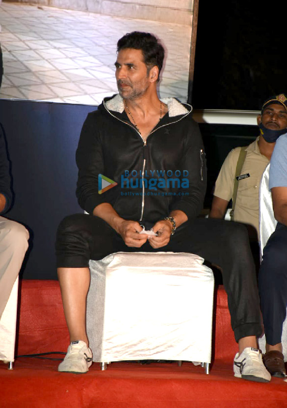 photos akshay kumar graces the launch of segways for mumbai police patrolling 3