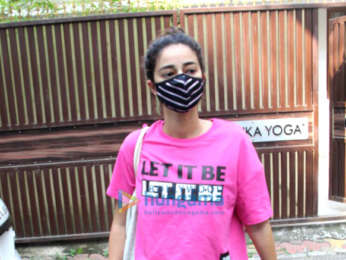 Photos: Ananya Panday spotted at yoga class in Bandra
