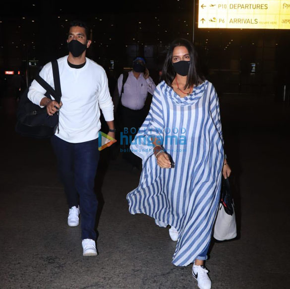 photos angad bedi and neha dhupia snapped at the airport 3
