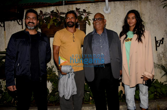 photos anil kapoor satish kaushik and others snapped at the special screening of kaagaz 2
