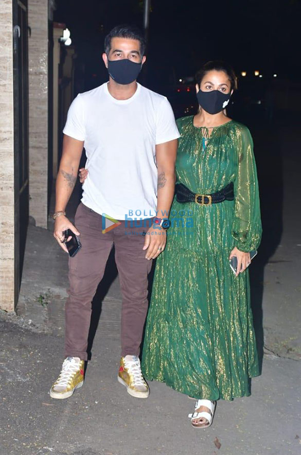 photos celebs snapped at bunty sajdehs house in bandra 1