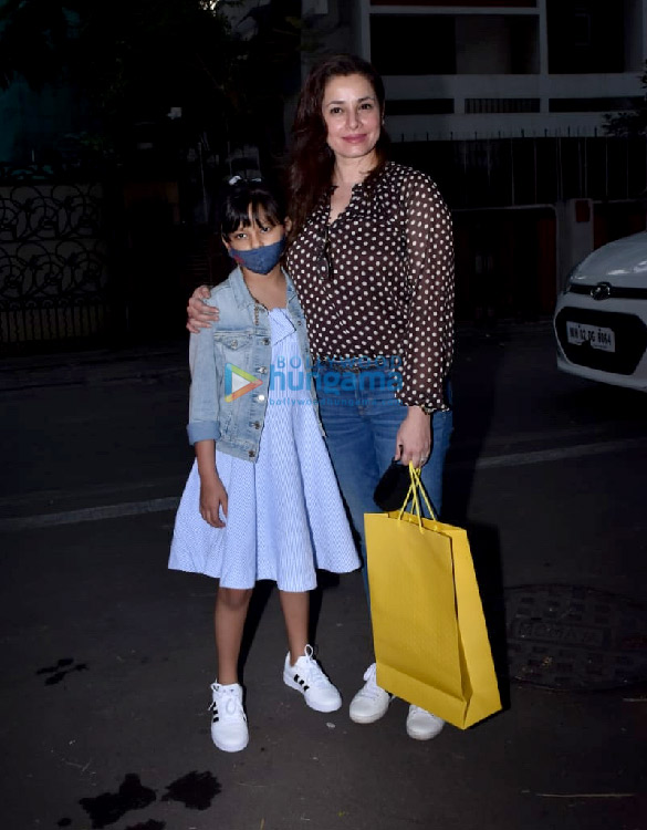 photos celebs snapped attending ravie kapoors birthday bash 6