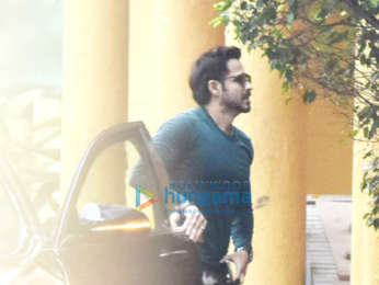 Photos: Emraan Hashmi snapped at Yashraj Studio in Andheri