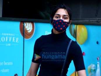 Photos: Erica Fernandes snapped at Foodhall