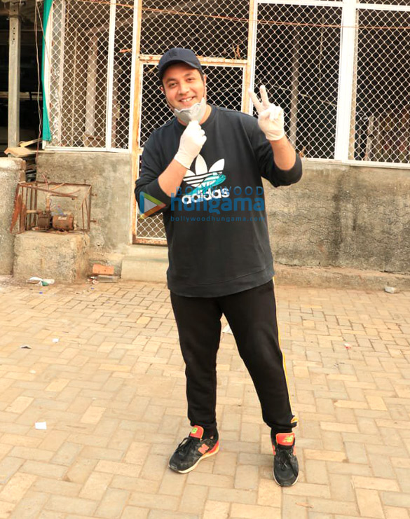 photos genelia dsouza and varun sharma spotted at versova jetty 3