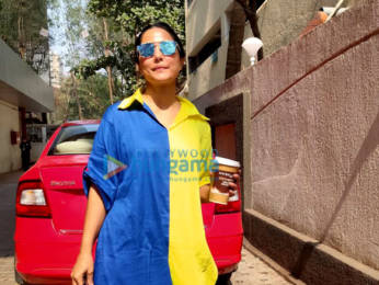 Photos: Hina Khan snapped at Goregaon Photo studio