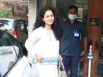 Photos: Kangana Ranaut spotted in Juhu