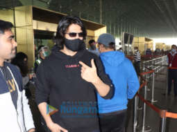Photos: Kartik Aaryan snapped at the airport