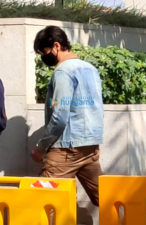 photos kiara advani and sidharth malhotra snapped in bkc 3