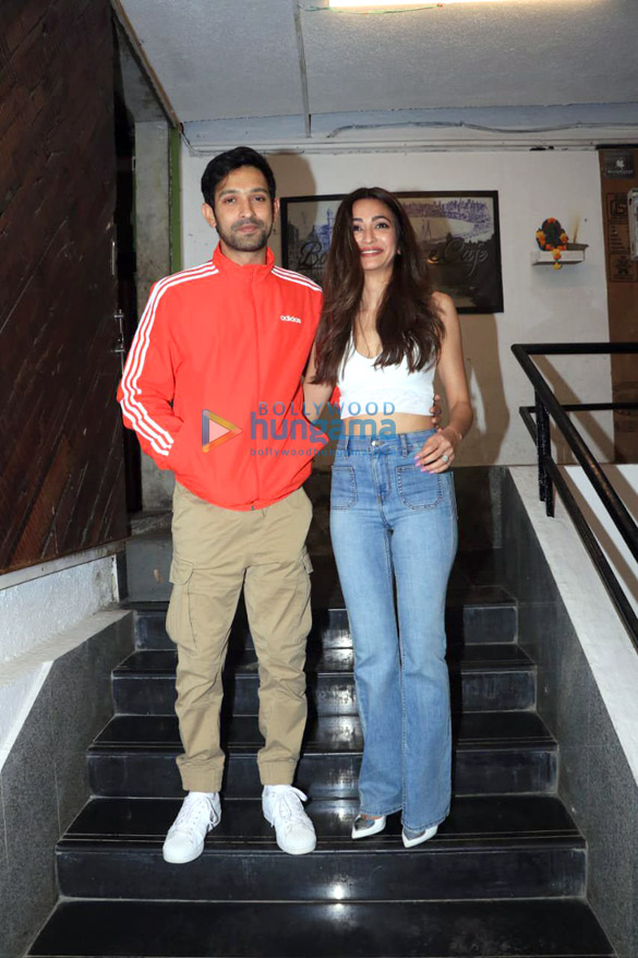photos kriti kharbanda and vikrant massey snapped at the wrap up party of the film 14 phere 6