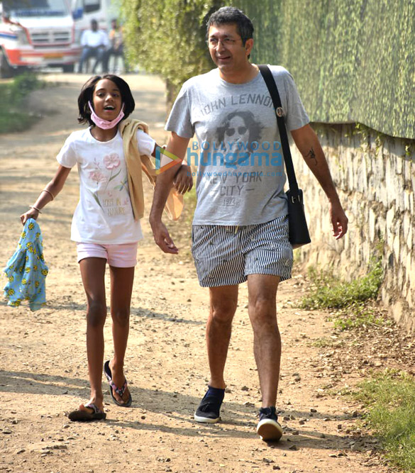 photos kunal kohli snapped with his daughter at varun dhawan natasha dalals wedding ceremony 3
