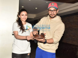 Photos: Kunal Kemmu and Soha Ali Khan snapped celebrating their wedding anniversary