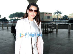Photos: Nora Fatehi, Sara Ali Khan, Hansika Motwani and others snapped at the airport