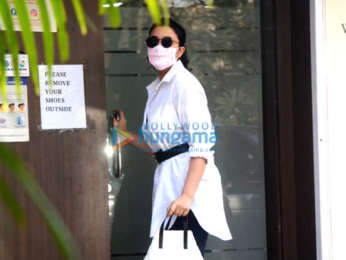 Photos: Parineeti Chopra spotted at a skin clinic in Juhu