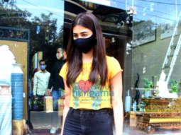 Photos: Pooja Hegde spotted at Linking Road