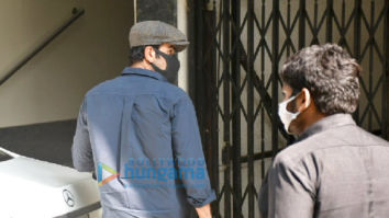 Photos: Ranbir Kapoor spotted at a clinic