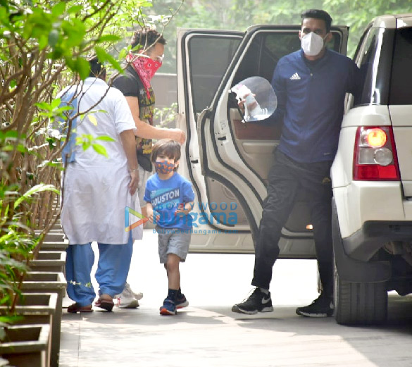 photos saif ali khan and taimur ali khan spotted at the gym 2 2