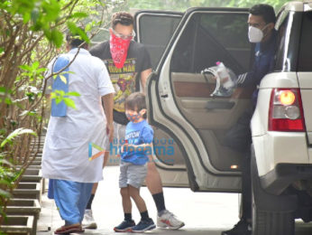 Photos: Saif Ali Khan and Taimur Ali Khan spotted at the gym
