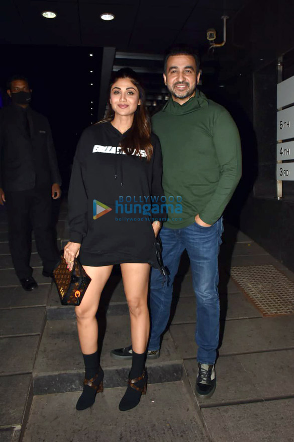 photos shilpa shetty and raj kundra spotted at hakkasan in bandra 4
