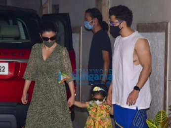 Photos: Soha Ali Khan and Kunal Kemmu snapped with their daughter at Kareena Kapoor Khan's house