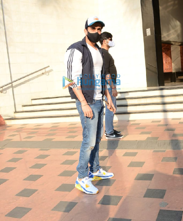 Photos: Sunny Singh Nijjar snapped at Anees Bazmee’s office