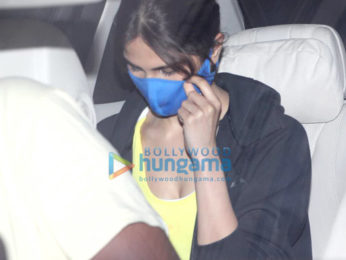 Photos: Vaani Kapoor spotted outside a clinic in Bandra