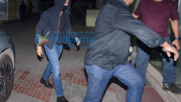 Photos: Varun Dhawan snapped at Rohit Shetty’s office in Andheri