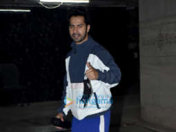 Photos: Varun Dhawan snapped at the gym