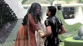 ROMANTIC- Eijaz Khan PROPOSES to Pavitra Punia as returns to Bigg Boss14 house