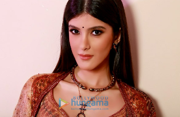 shanaya 30