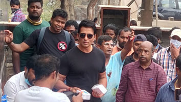 Sonu Sood gifts mobile phones to 100 crew members