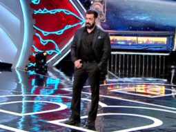 VIDEO: Salman Khan says “Sorry”, cries while announcing the evictions on Bigg Boss 14