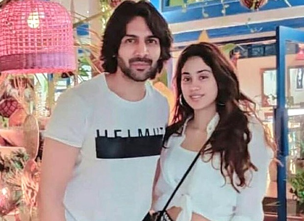 Dostana 2 co-stars Kartik Aaryan and Janhvi Kapoor twin in white in this viral picture from Goa
