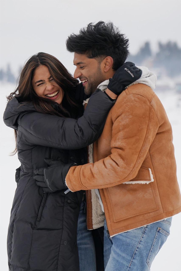 Mrunal Thakur to romance Guru Randhawa in an upcoming music video; the pair shoot in snowy locales of Kashmir
