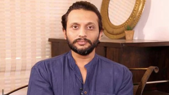 Zeeshan on being called KHANS SLAYER: “Ekdum se phone calls kam ho gaye, kaam ke liye bohot kam…” Zeeshan on being called KHANS SLAYER: “Ekdum se phone calls kam ho gaye, kaam ke liye bohot kam…”