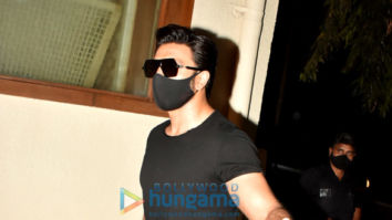 Photos: Ranveer Singh, R Madhavan, Raj Kundra and others spotted at Bastian in Worli