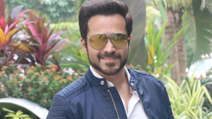 “After SRK there’s only one ROMANCE KING- Emraan Hashmi”- Emraan REACTS to this comment “After SRK there’s only one ROMANCE KING- Emraan Hashmi”- Emraan REACTS to this comment