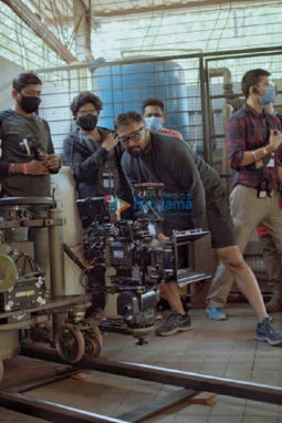 On The Sets Of The Movie Do Baaraa