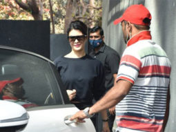 Jacqueline Fernandez spotted at Pooja entertainment in Juhu