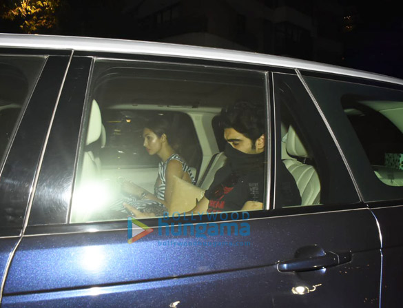 photos arjun kapoor and malaika arora spotted at kareena kapoor khans house in bandra 5