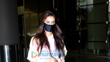 Photos: Disha Patani, Mouni Roy, Soha Ali Khan and others snapped at the airport