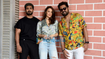 Photos: Elli AvrRam, Rahul Jain, Salman Yusuff Khan spotted at Ophelia Lounge in Goregaon