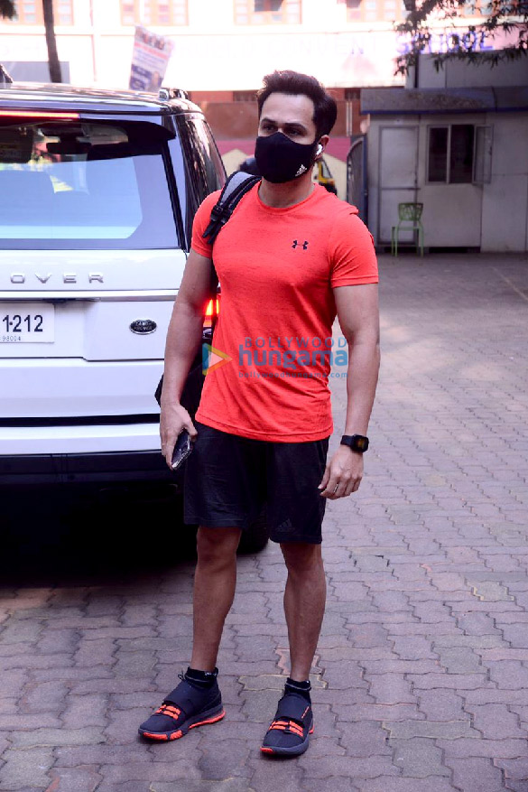 Photos: Emraan Hashmi spotted at Gym in Bandra