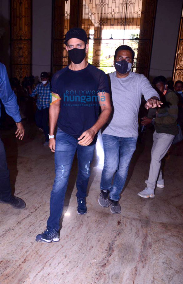 photos hrithik roshan arrives at commissioner of police office in mumbai 1