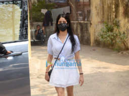 Photos: Janhvi Kapoor snapped at Pilates in Khar