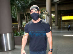 Photos: John Abraham, Tamanna Bhatia, Aly Goni, Jasmin Bhasin and Maniesh Paul snapped at the airport